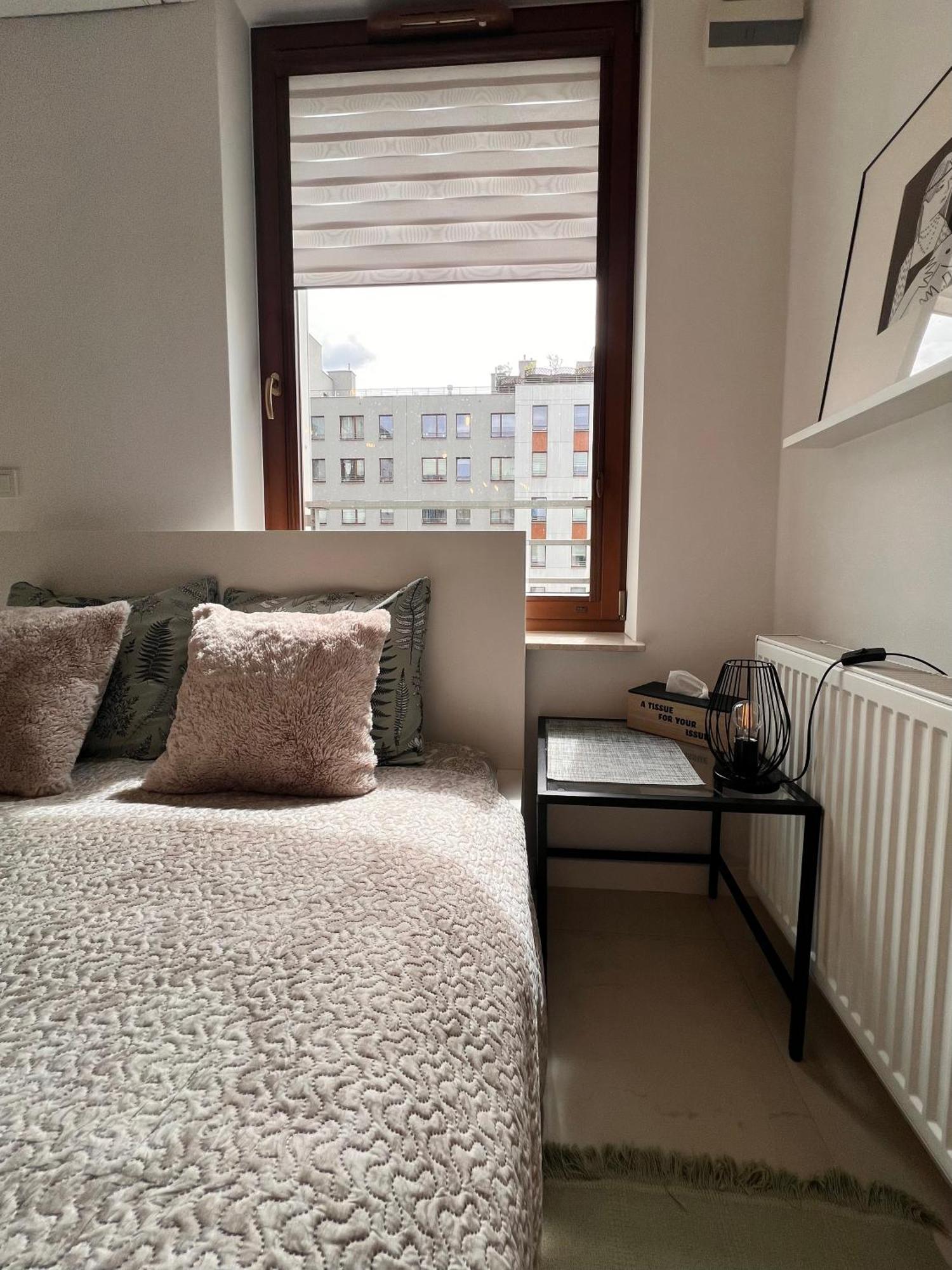 Close To Chopin Airport, Cybernetyki, Free Parking By Cosmo Spirit Varsóvia Exterior foto